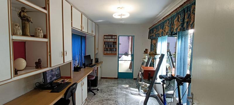 5 Bedroom Property for Sale in Queenstown Central Eastern Cape